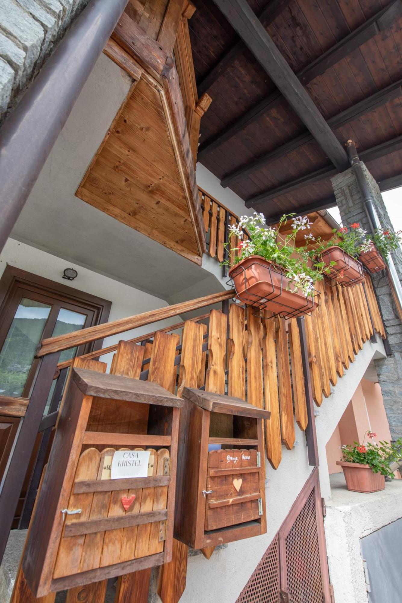 Casa Kristel Cir Comunale N 14 Aosta Exterior foto