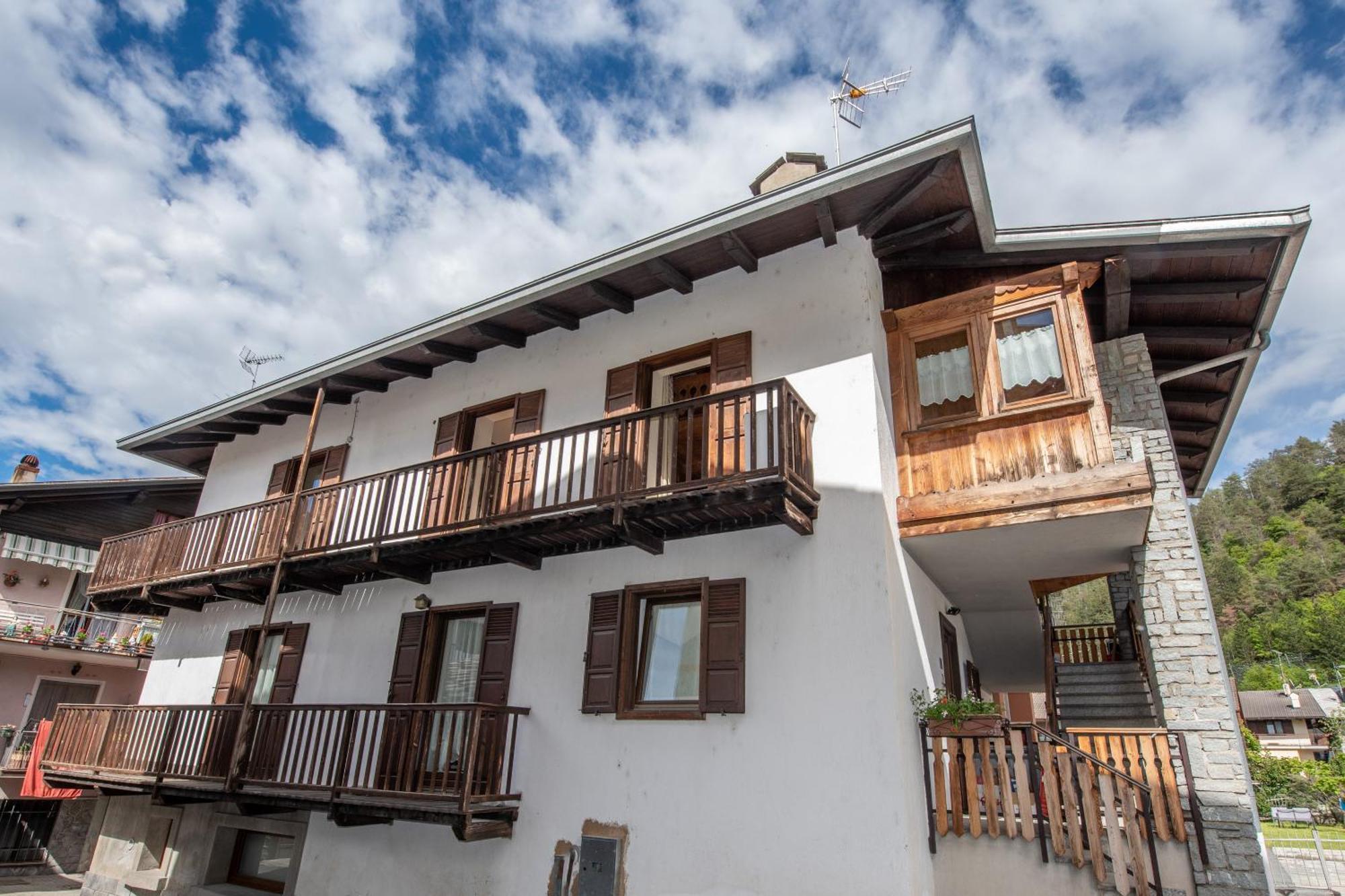 Casa Kristel Cir Comunale N 14 Aosta Exterior foto